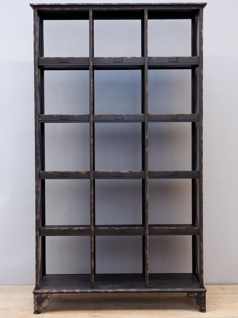 Tri Postal Shelf